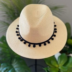 COOL straw summer sun hat NEW WITH TAGS boho style